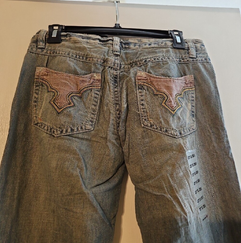 Women’s Light Wash Flared Jeans - David Bitton